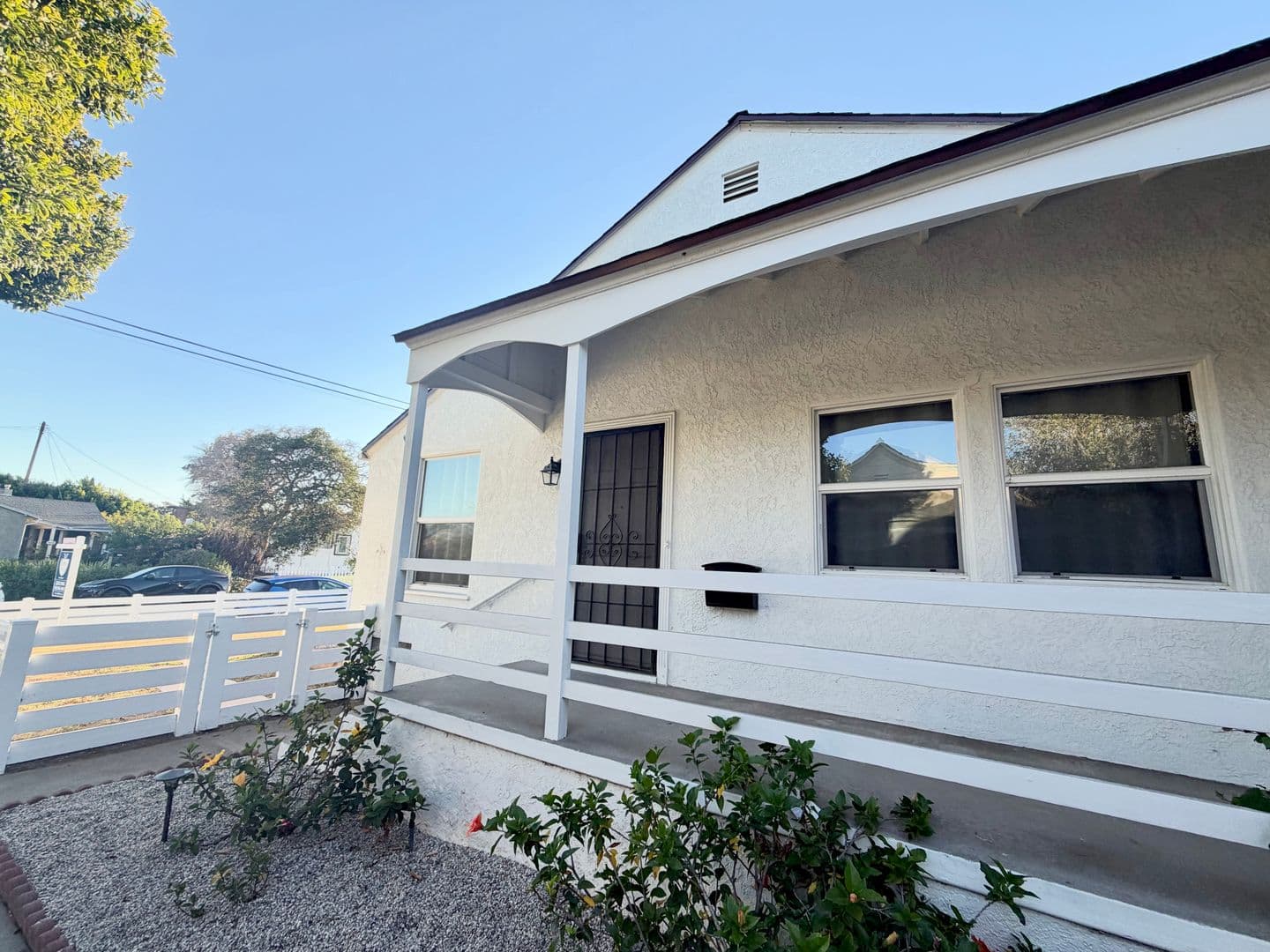 Los Angeles House: 6031 W. 86th Place