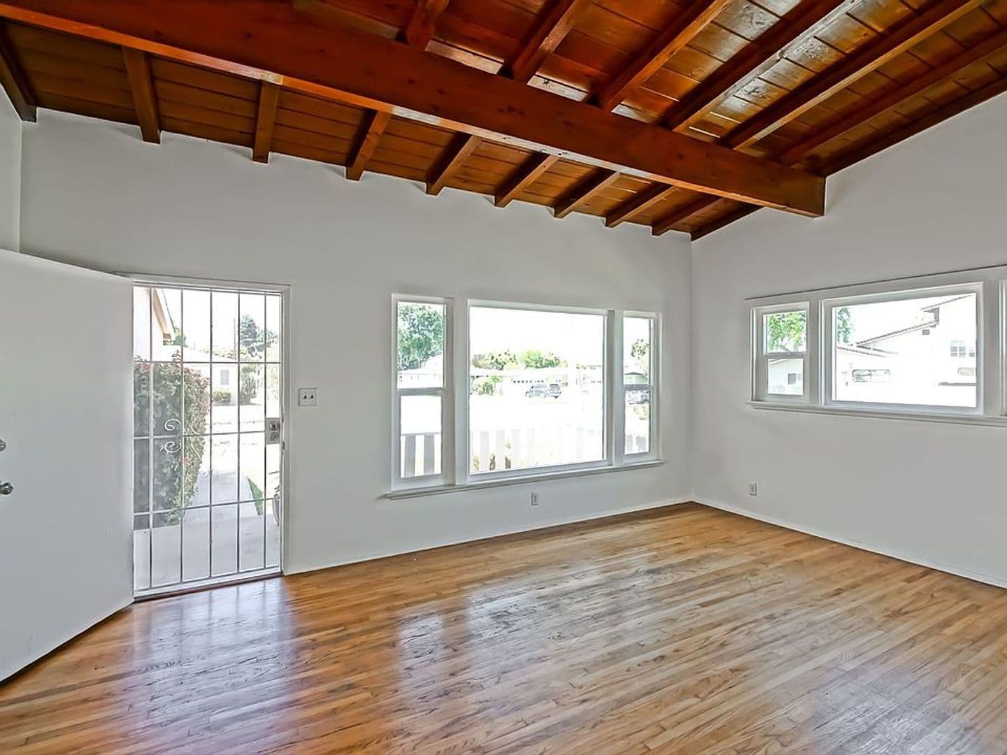 Torrance House: 3531 W 226th St