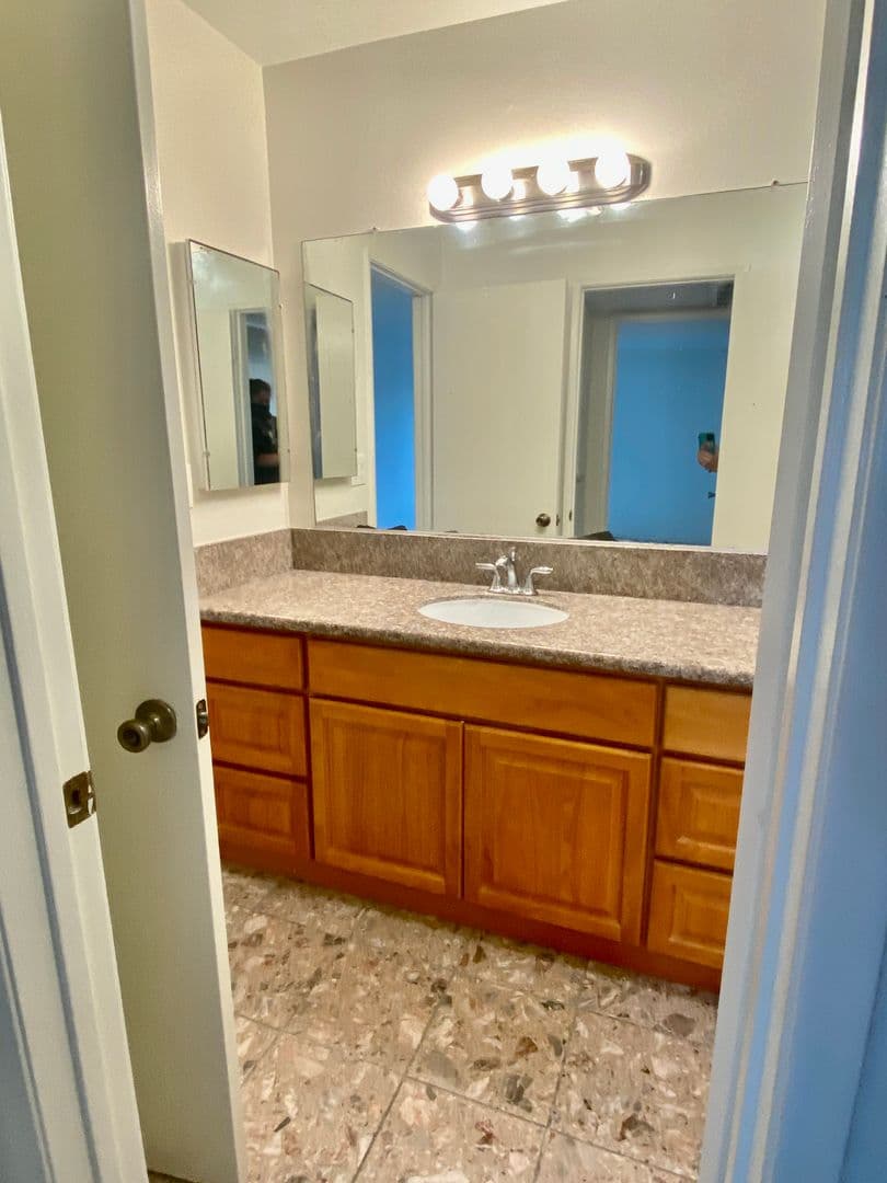 Culver City House: 14315 Summertime Lane