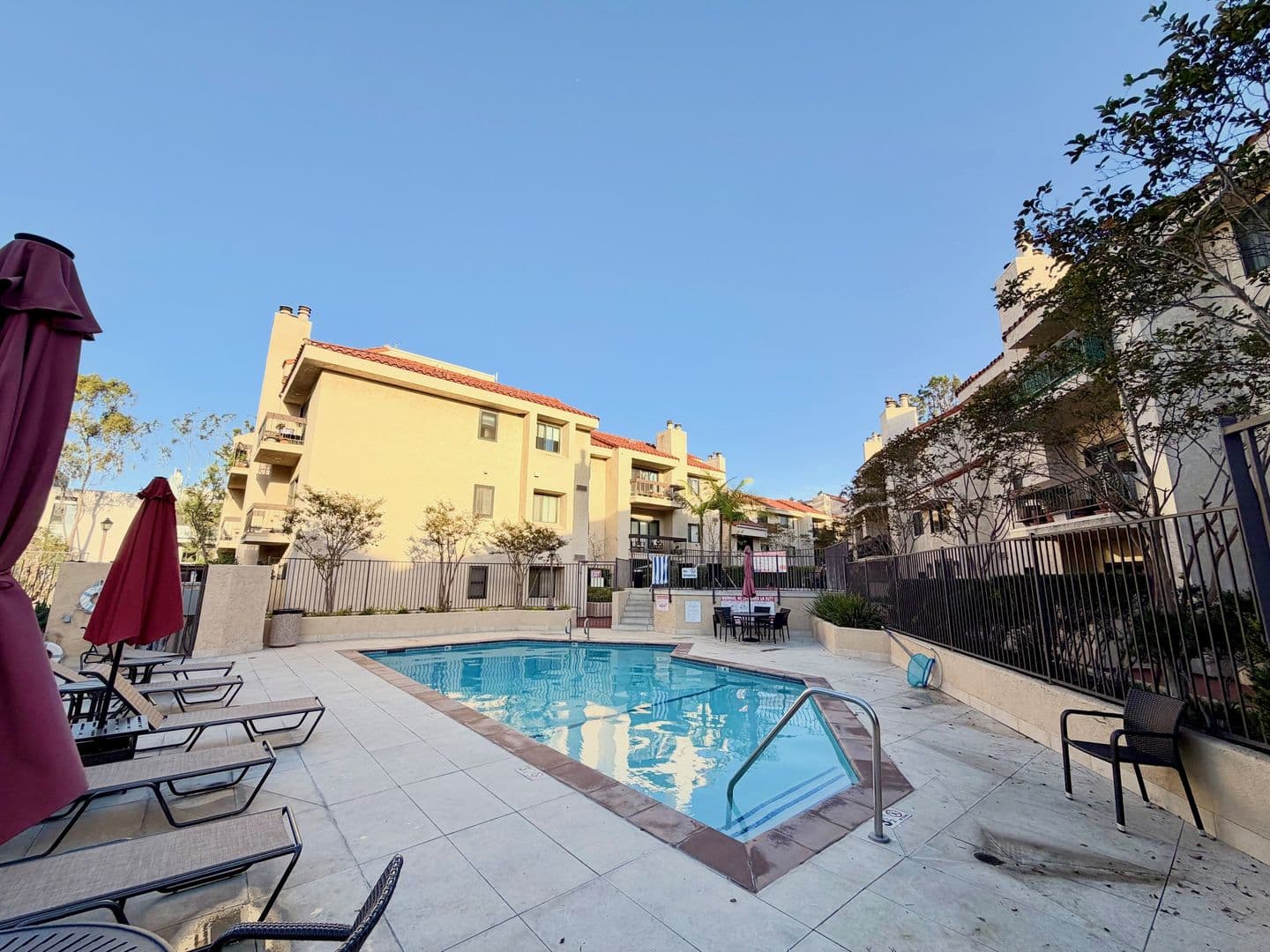 Playa Del Rey House: 8180 Manitoba St #4-136