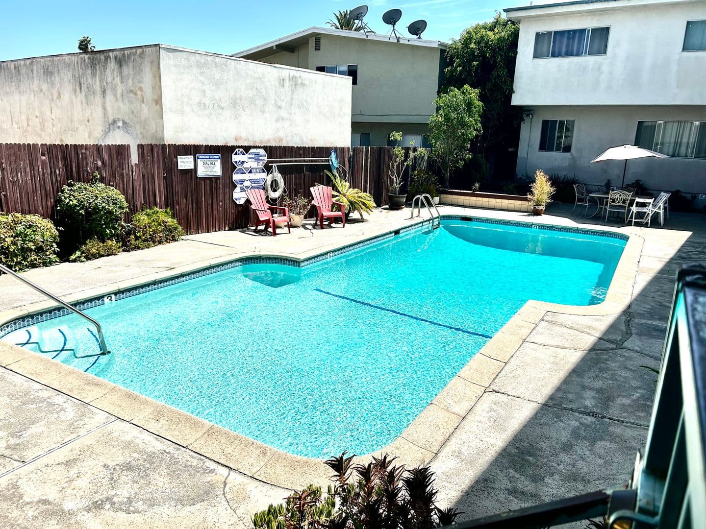 Inglewood Townhome: 900 Kincaid Avenue