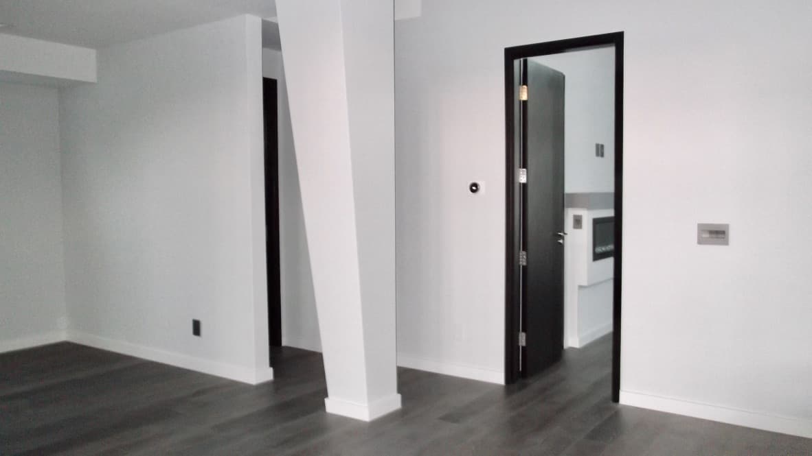 Redondo Beach House: 205 S Irena Ave