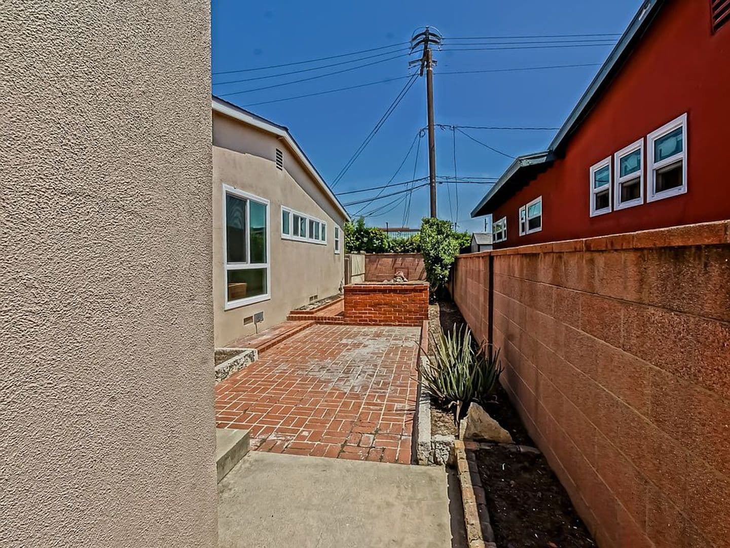 Torrance House: 3531 W 226th St