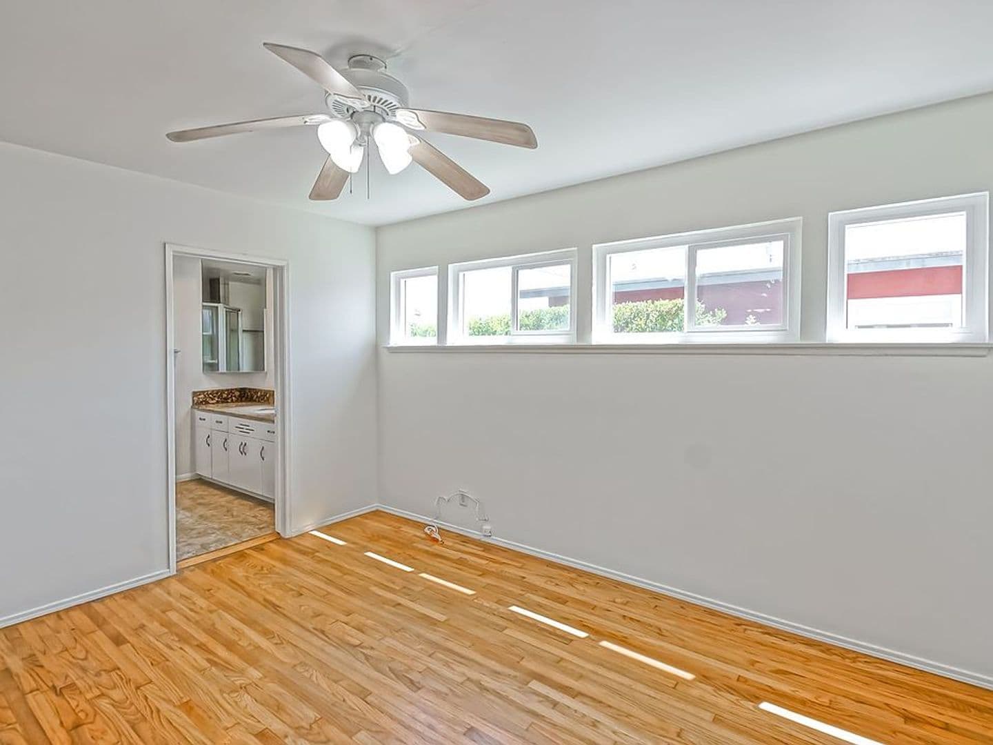 Torrance House: 3531 W 226th St