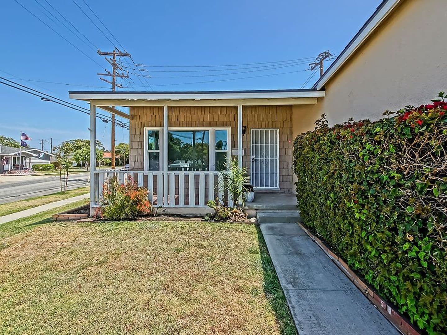 Torrance House: 3531 W 226th St