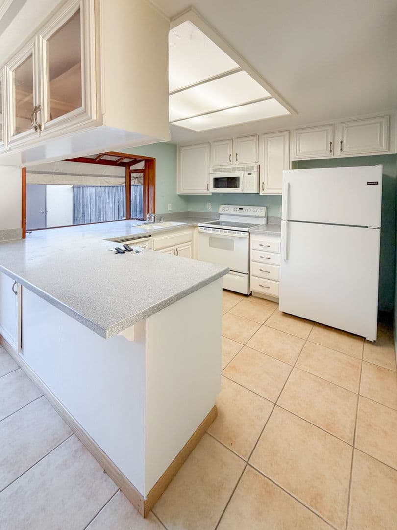 San Pedro House: 1519 Stonewood Court