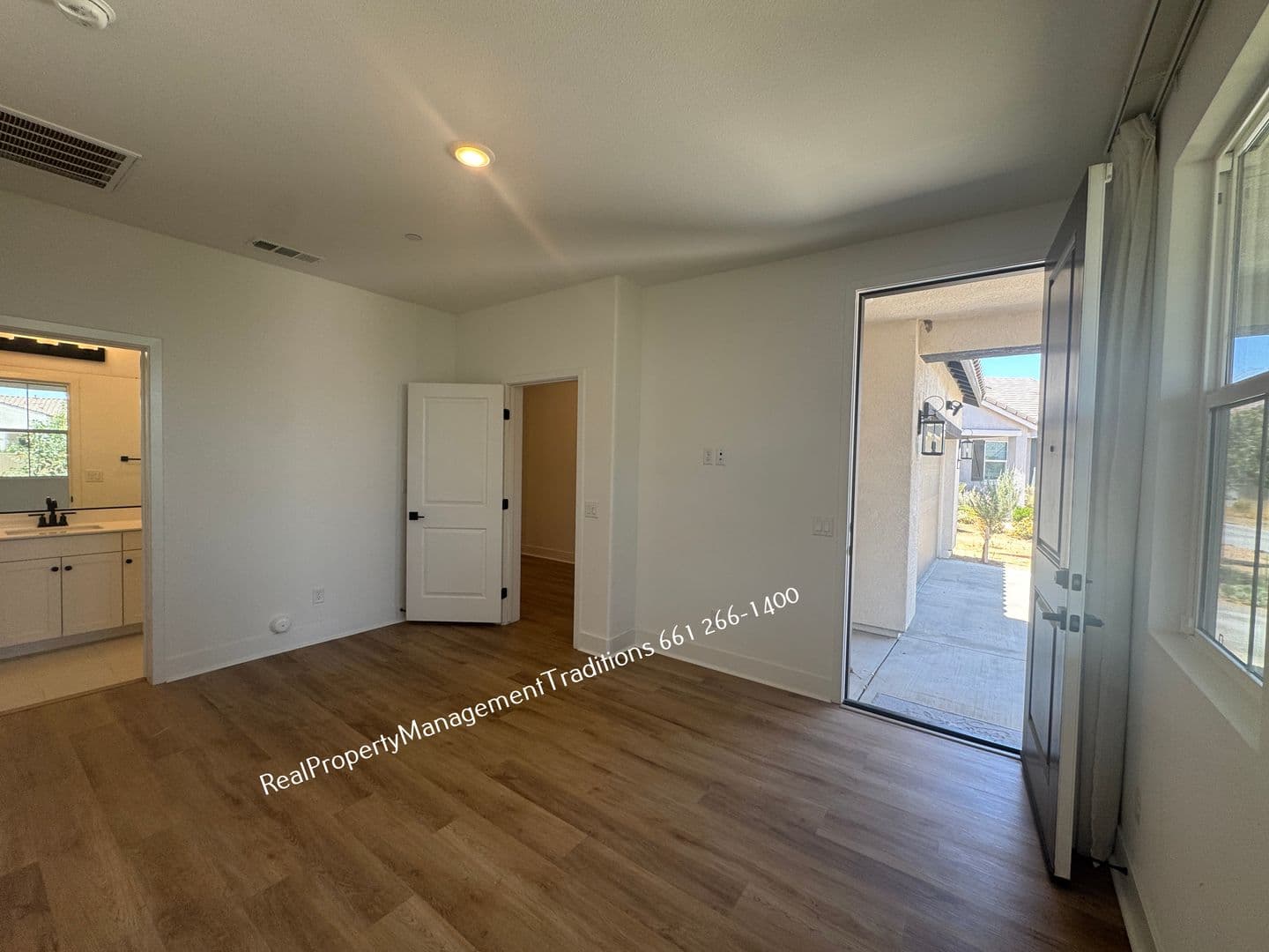 Lancaster House: 8722 W Tara Ct