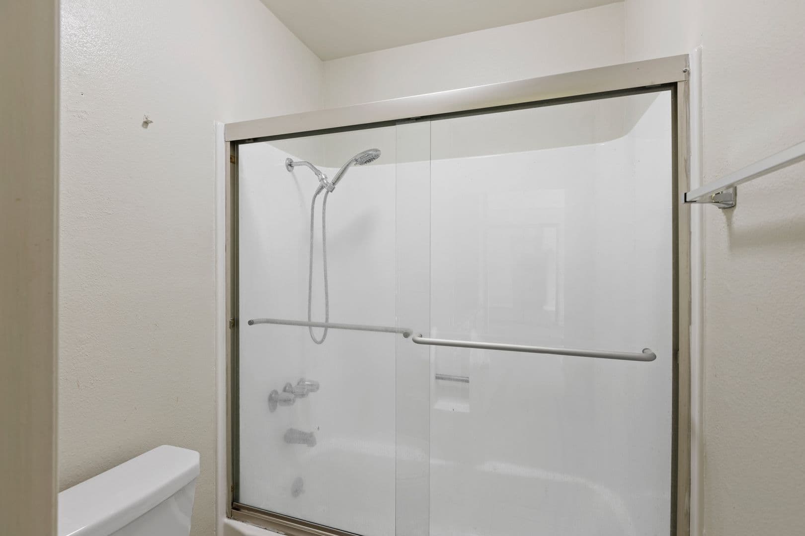Woodland Hills Condo: 22100 Burbank Blvd #214B