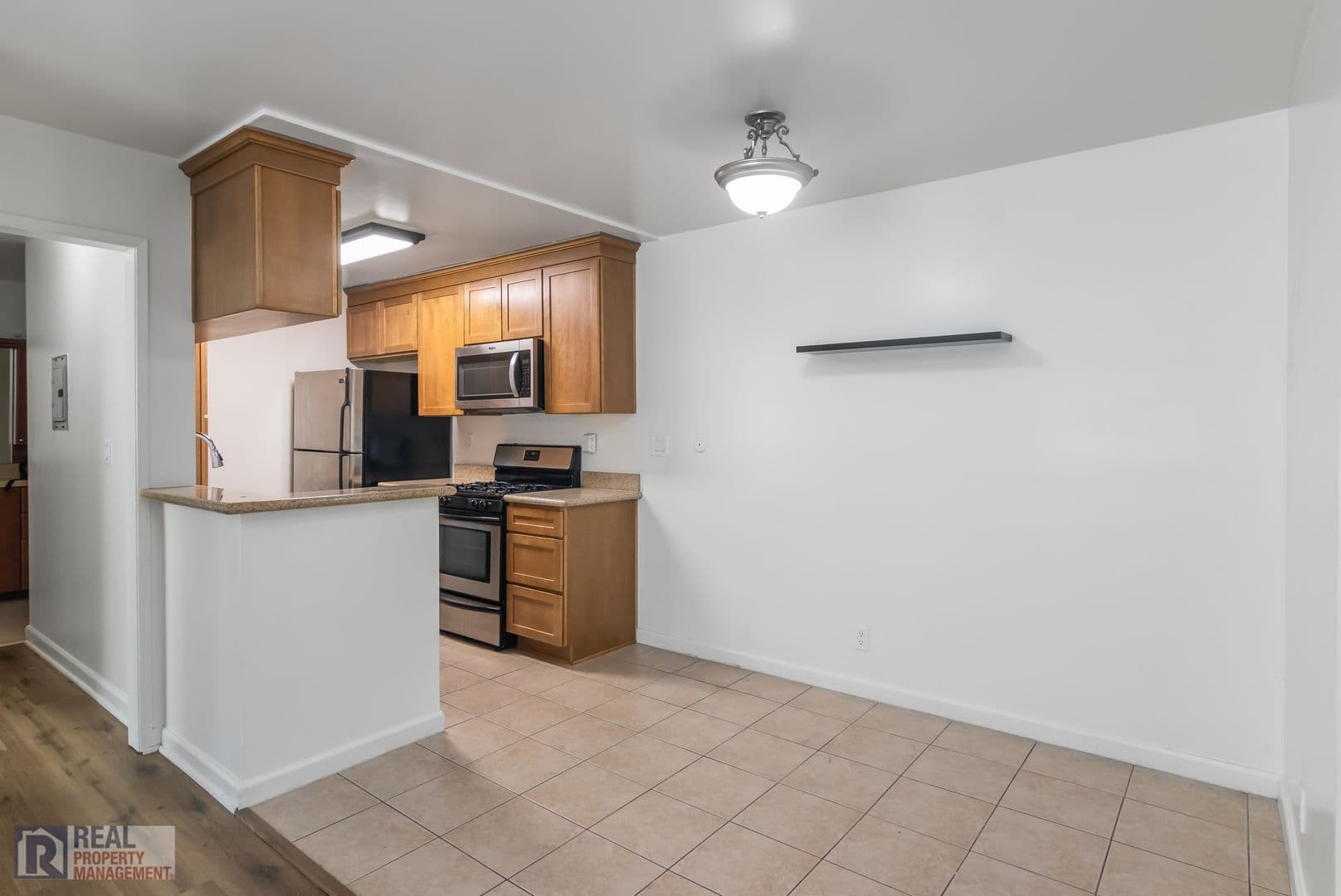 Winnetka Condo: 20327 Saticoy st unit 203