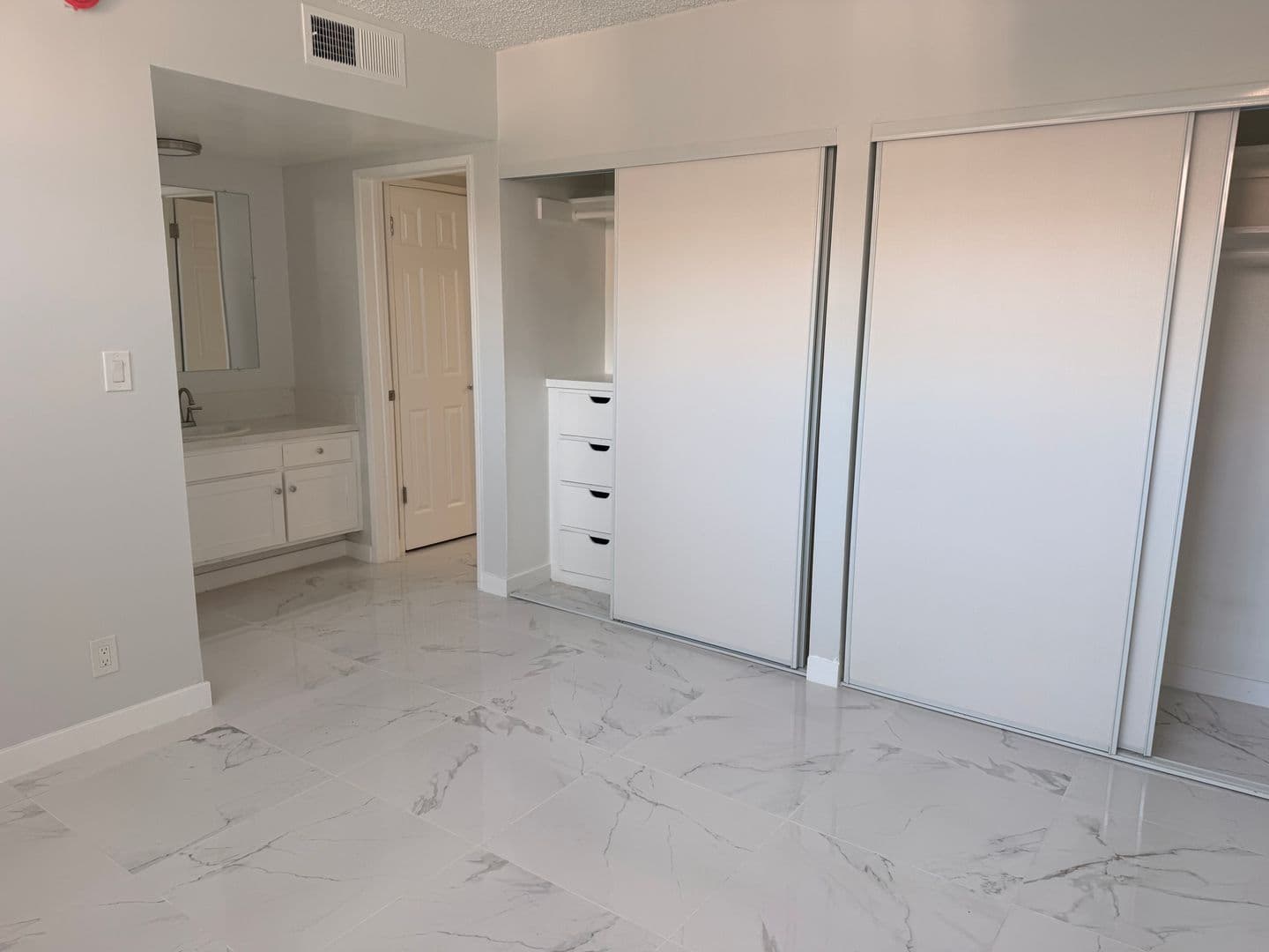 Panorama City Condo: 14751 Titus St. unit 16