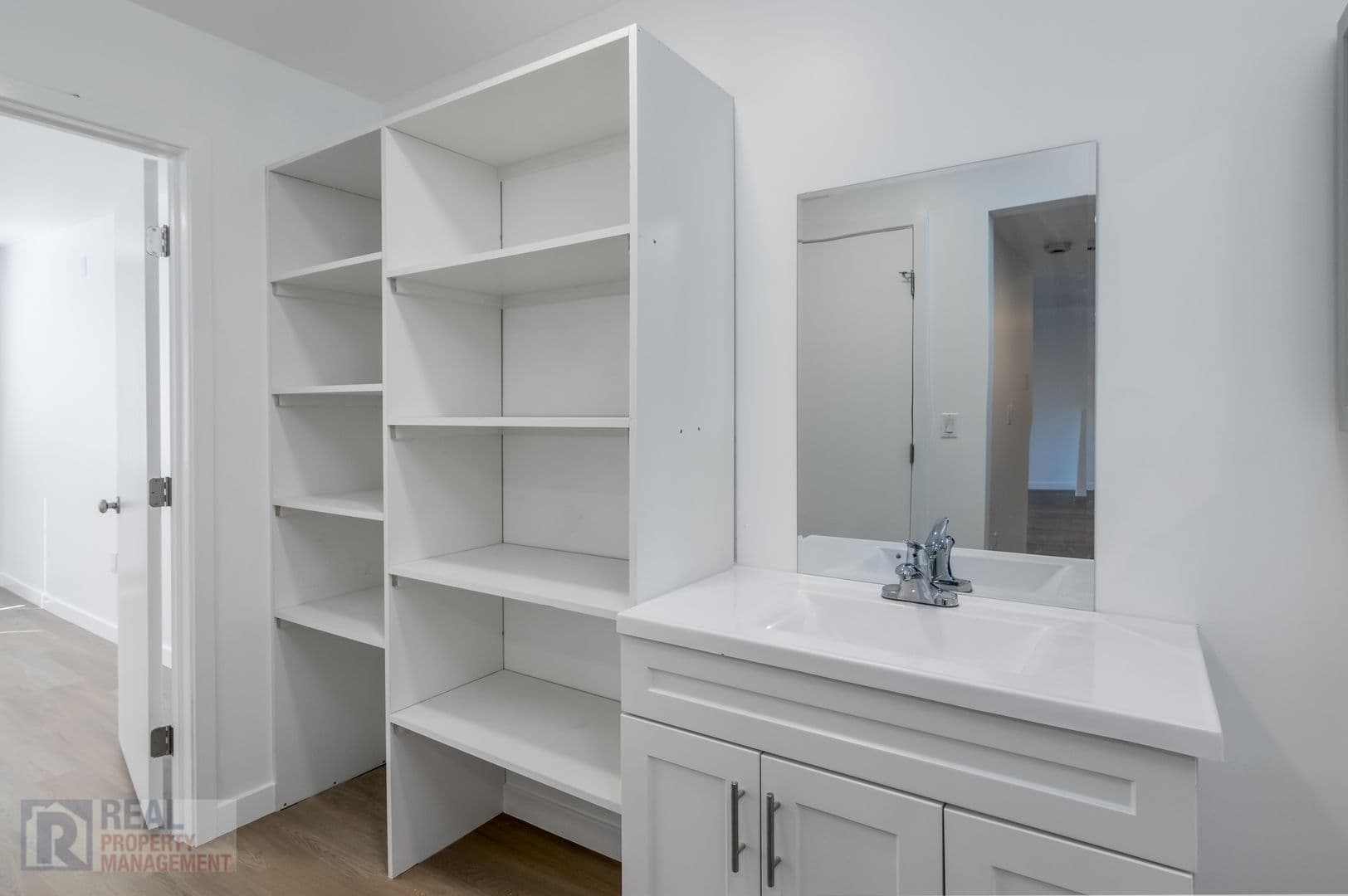 Canoga Park Apartment: 7233 Loma Verde Ave