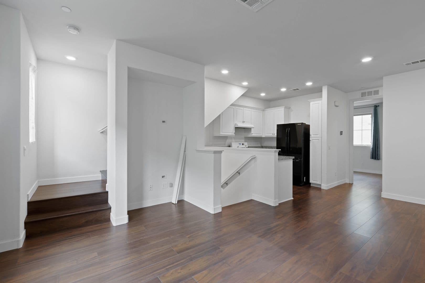 Van Nuys House: 14106 W. Spruce Ln