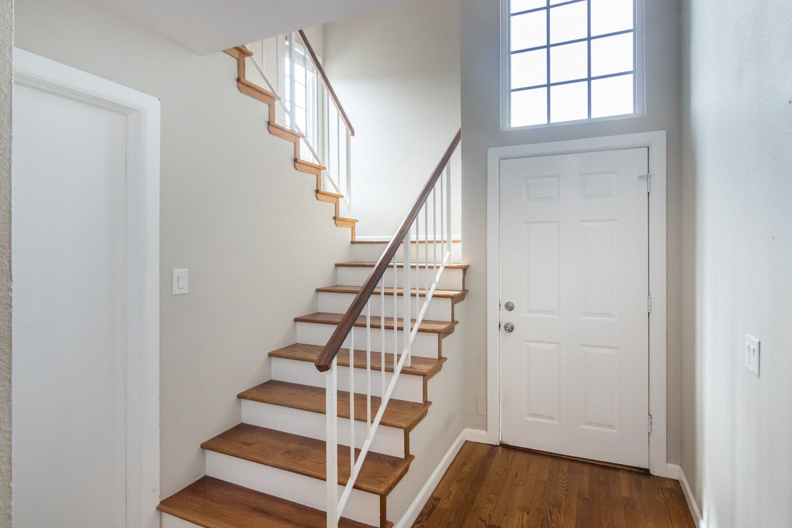 Panorama City House: 12314 Willow Way