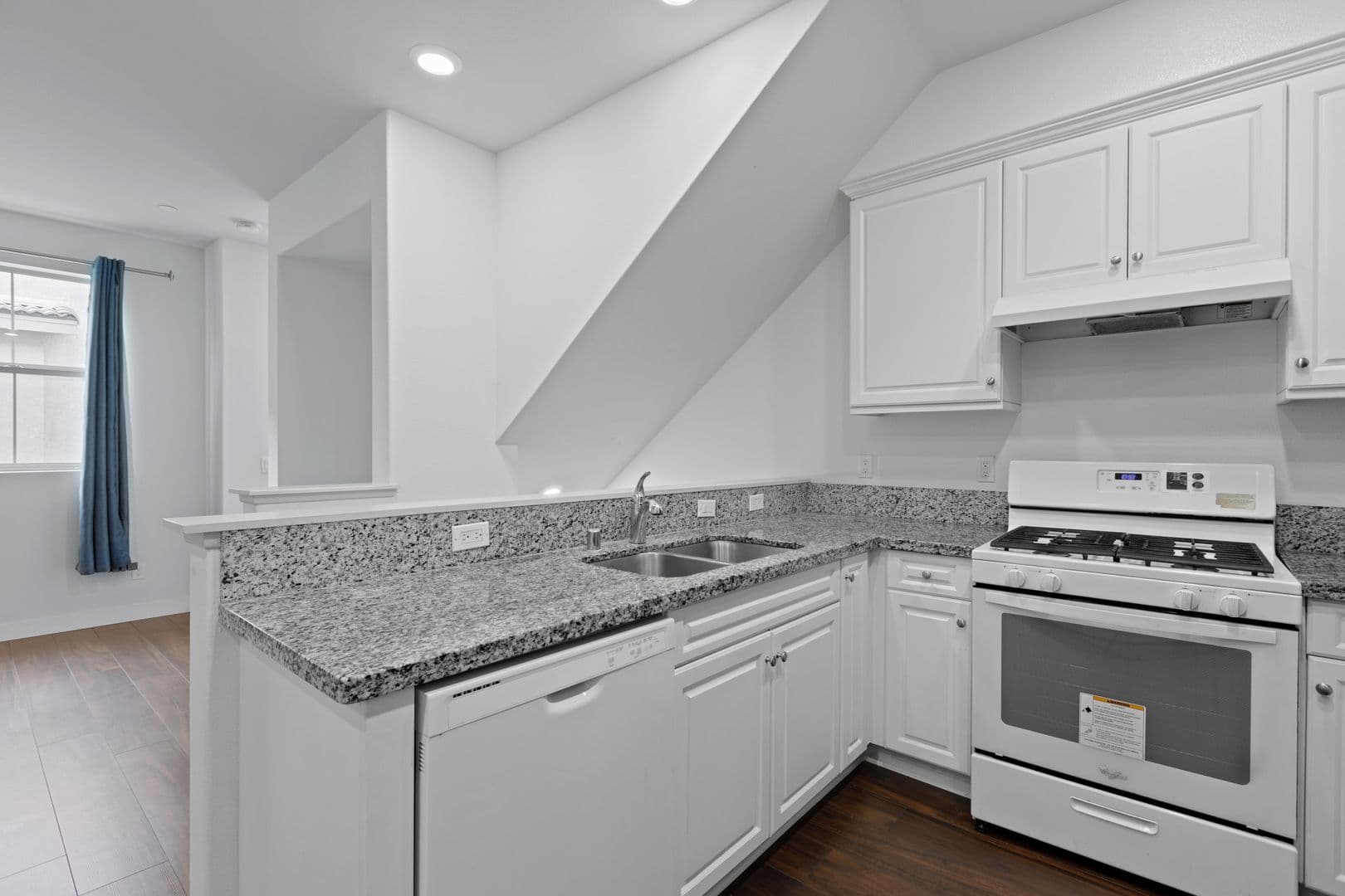 Van Nuys House: 14106 W. Spruce Ln