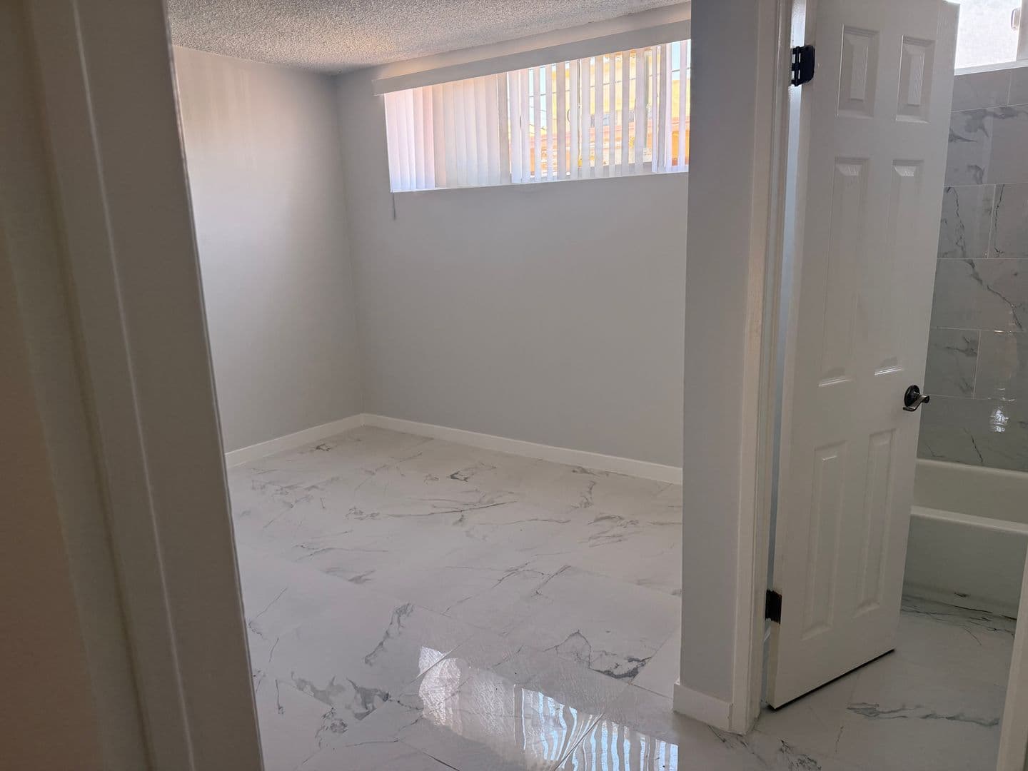 Panorama City Condo: 14751 Titus St. unit 16
