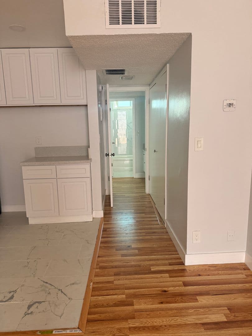 Panorama City House: 14751 Titus St. unit 51