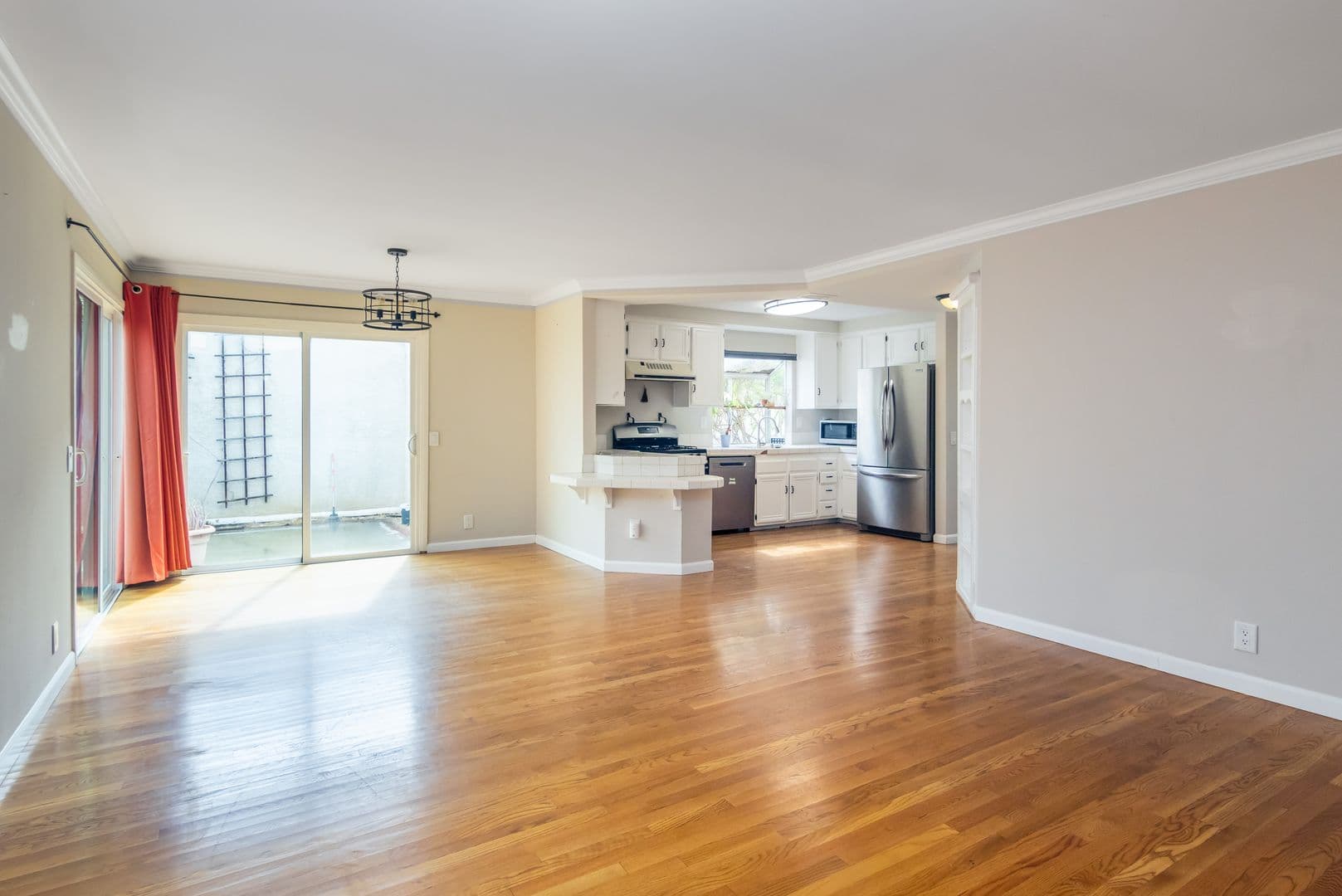 Panorama City House: 12314 Willow Way