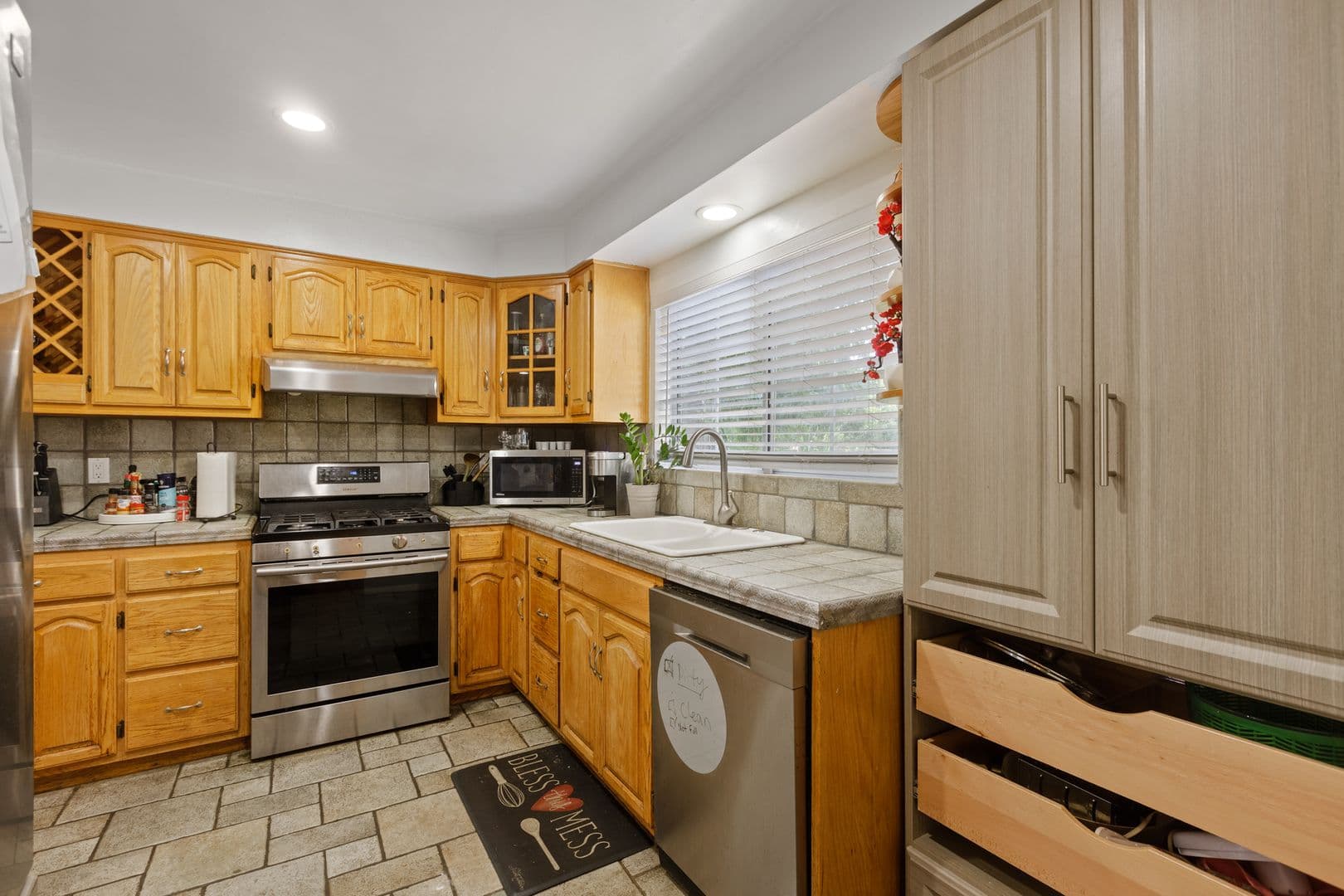 Panorama City House: 8419 Wakefield Ave.