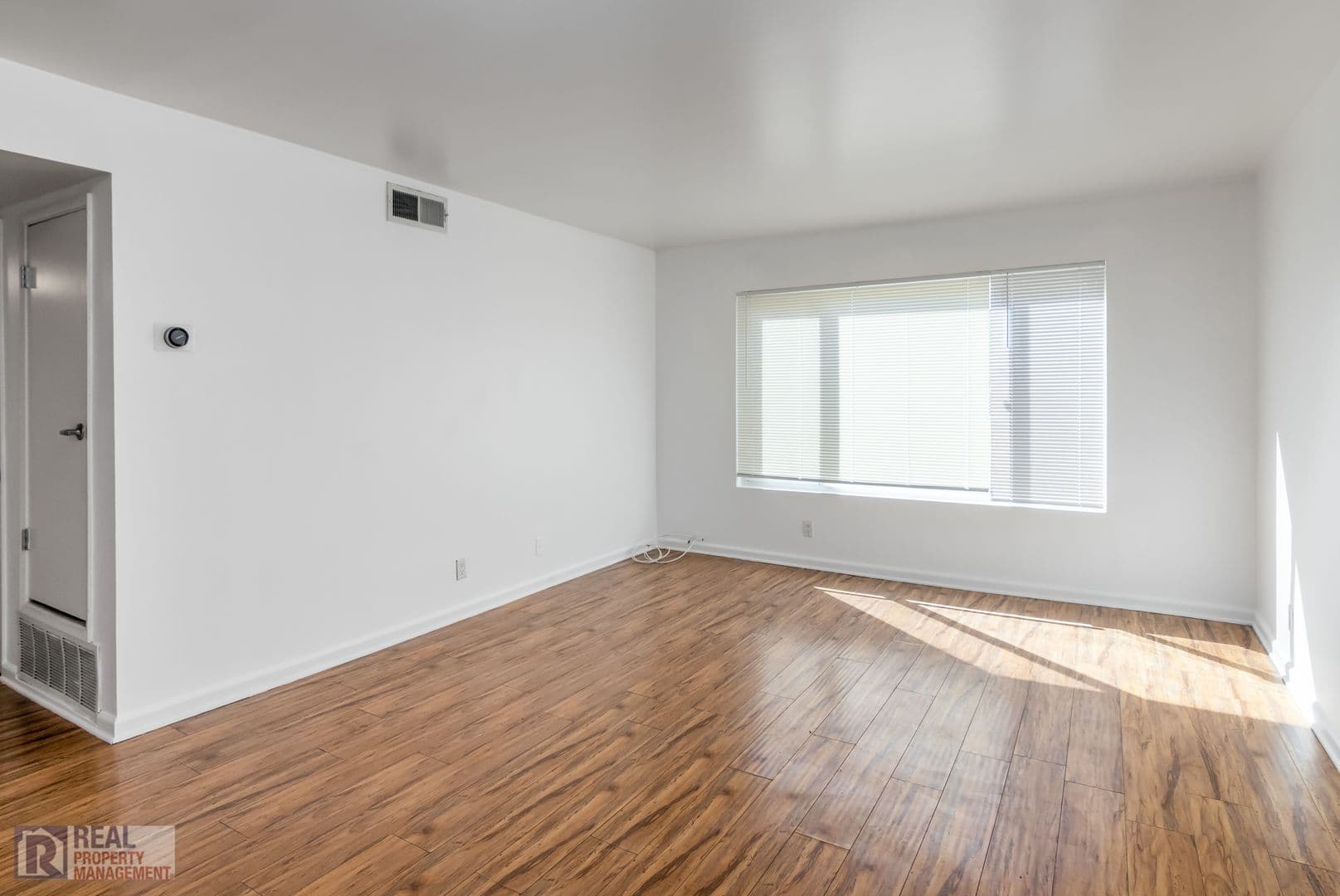 Winnetka Condo: 20327 Saticoy st unit 205