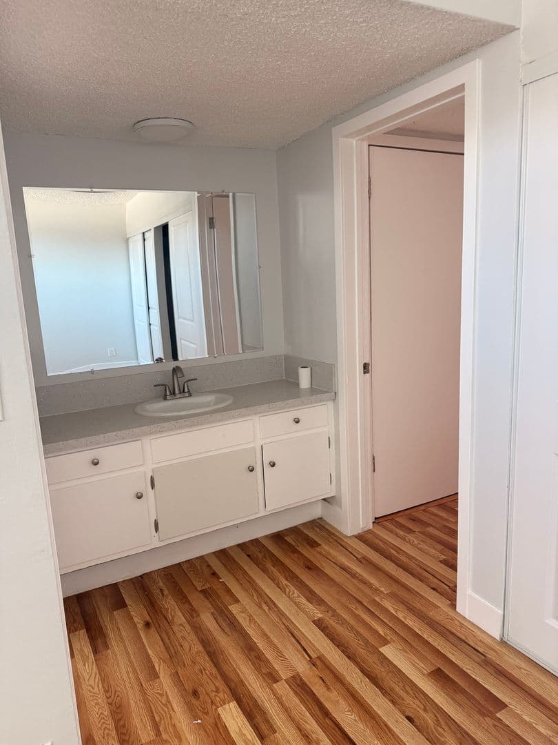 Panorama City House: 14751 Titus St. unit 51