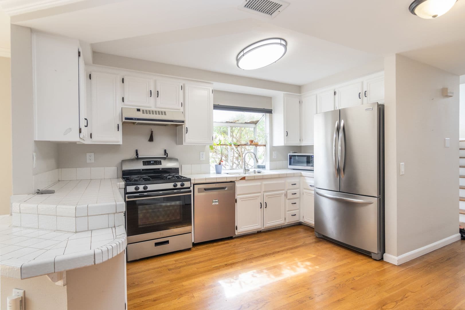 Panorama City House: 12314 Willow Way