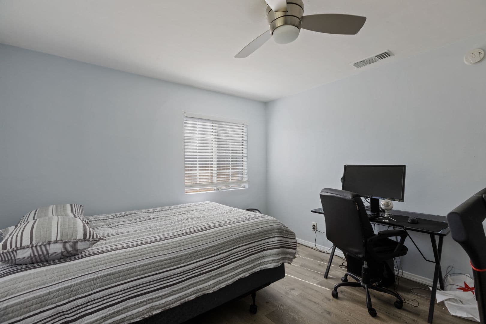 Panorama City House: 8419 Wakefield Ave.