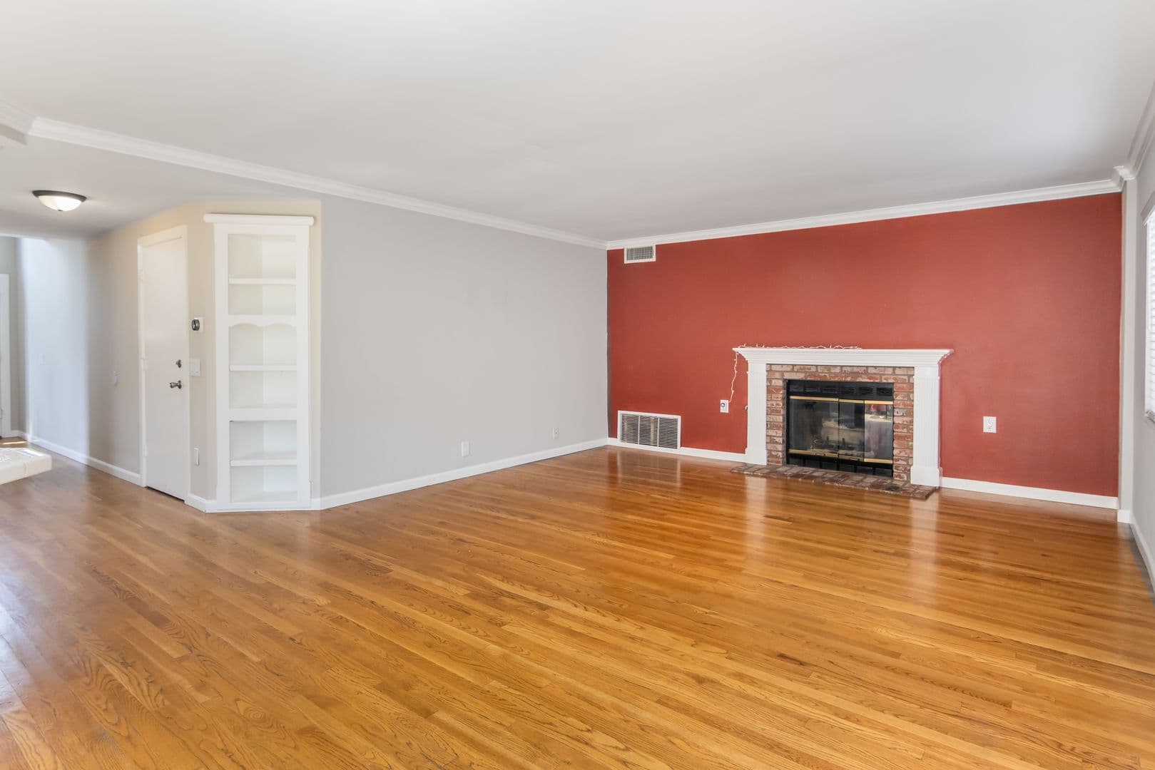 Panorama City House: 12314 Willow Way