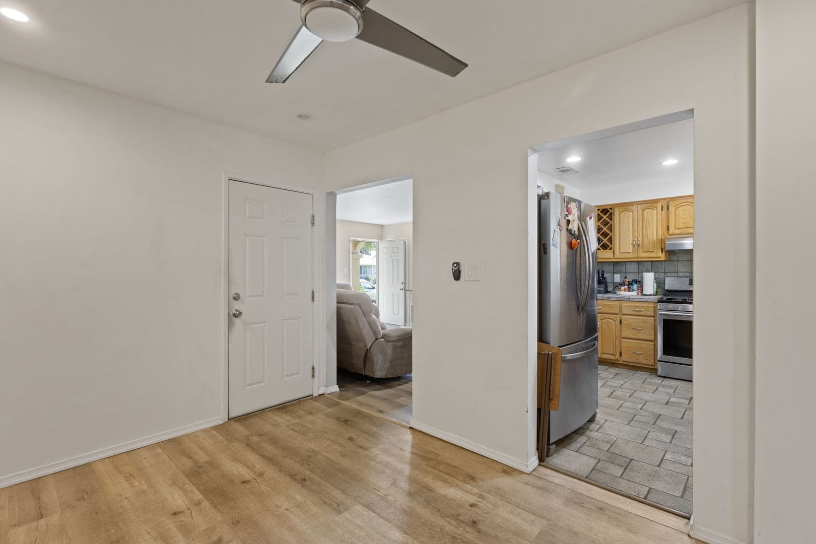 Panorama City House: 8419 Wakefield Ave.