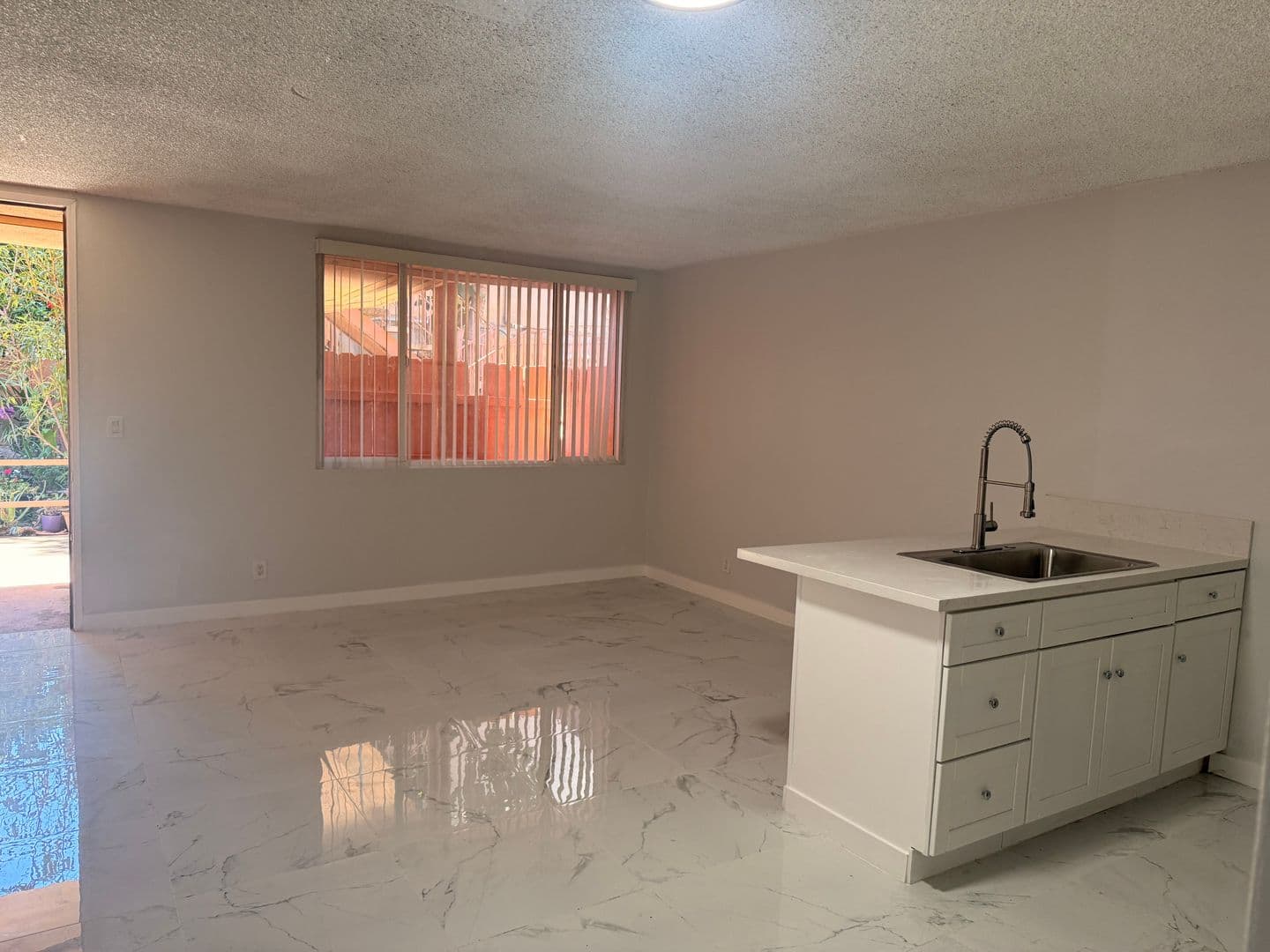 Panorama City Condo: 14751 Titus St. unit 16