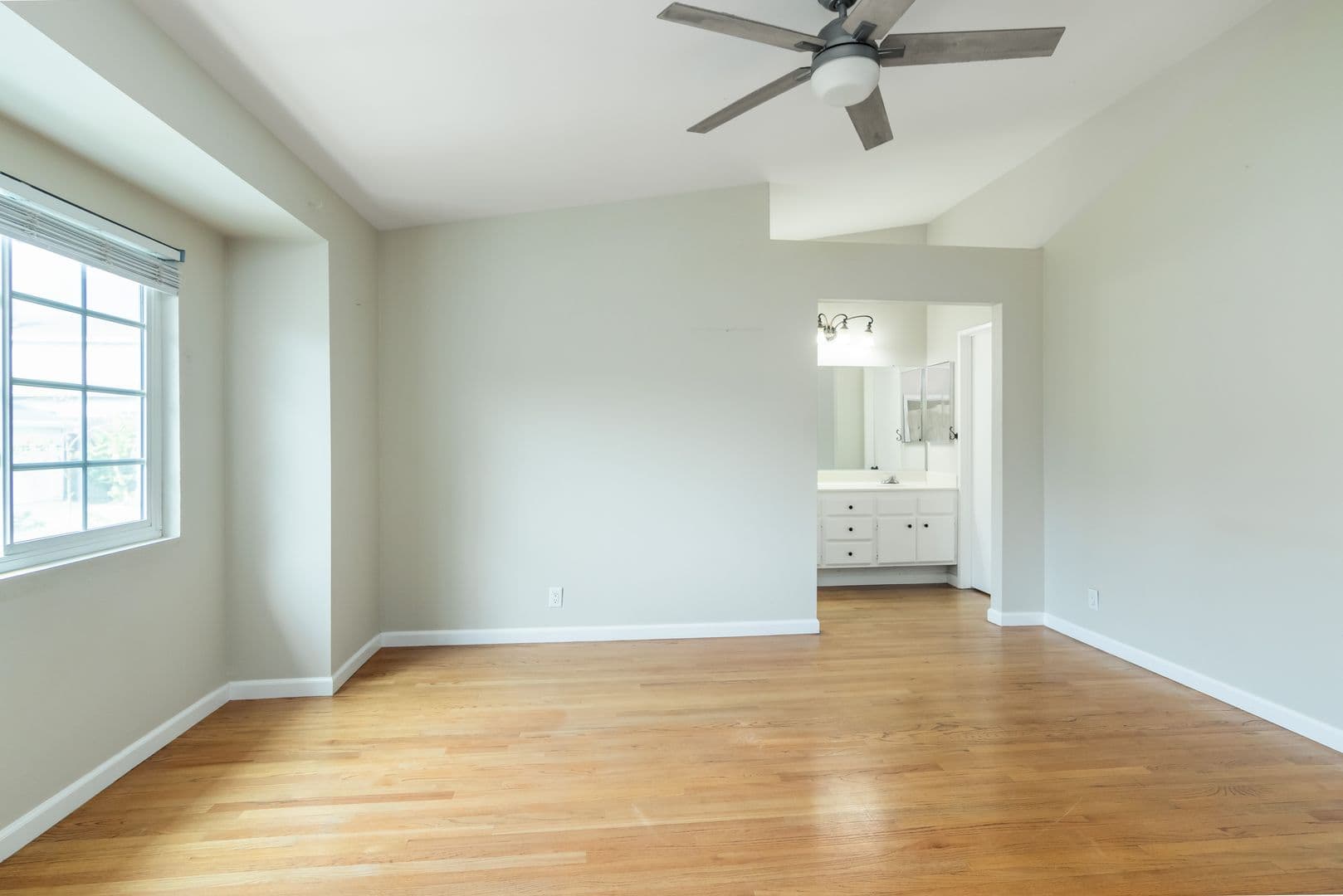 Panorama City House: 12314 Willow Way