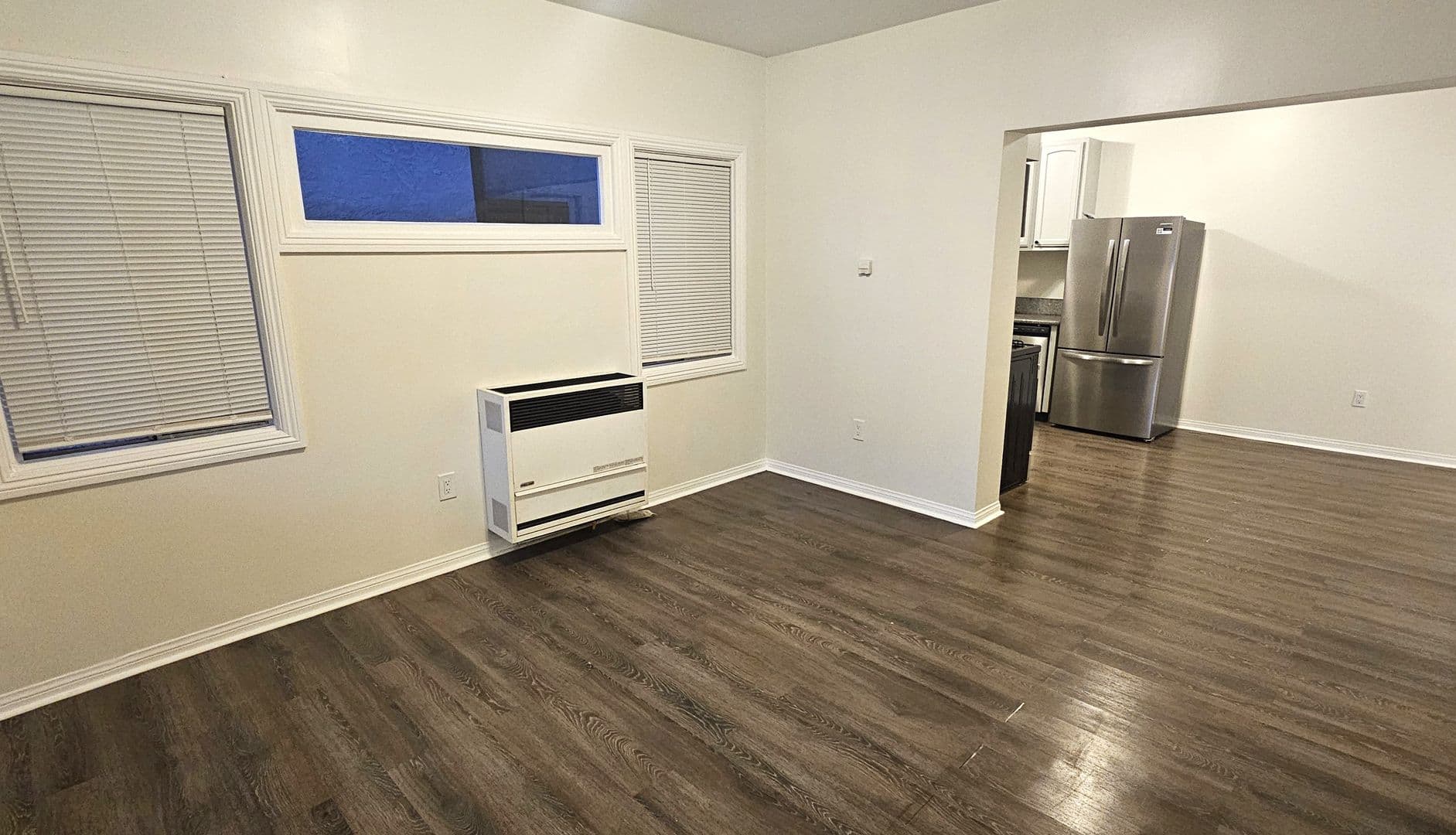 Los Angeles Apartment: 961-963 W 42ND STREET