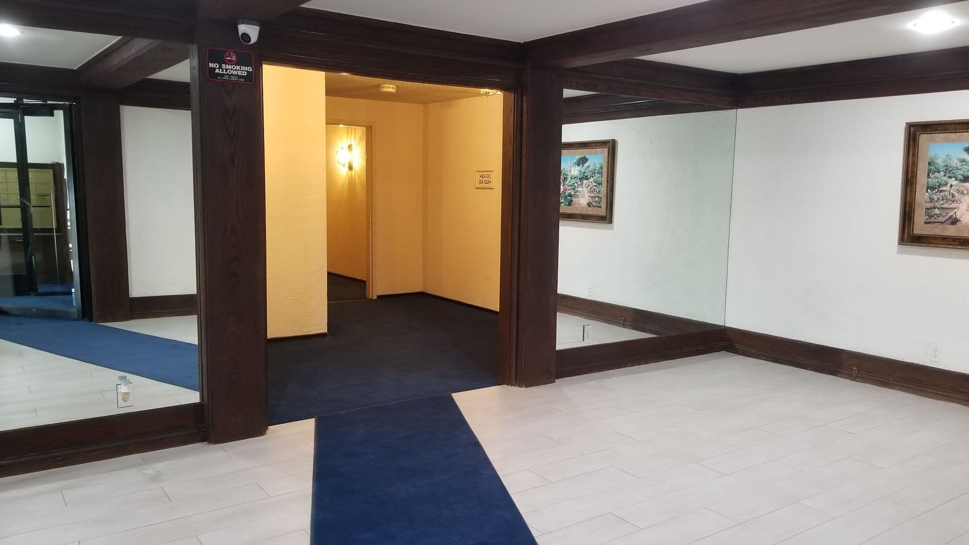 Valley Village House: 12720 Burbank Blvd