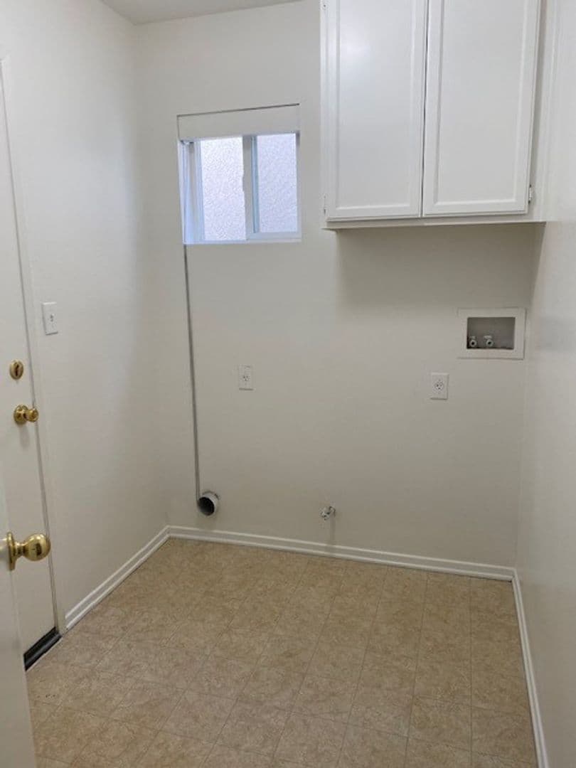Corona House: 2616 Galisteo St