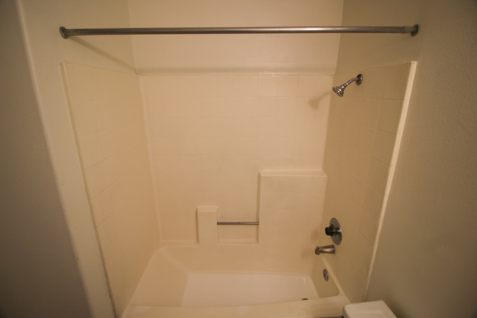 Perris Apartment: 342 Wilkerson Ave - #202