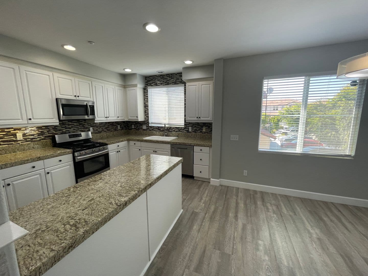 Murrieta House: 33810 Willow Haven Ln #102