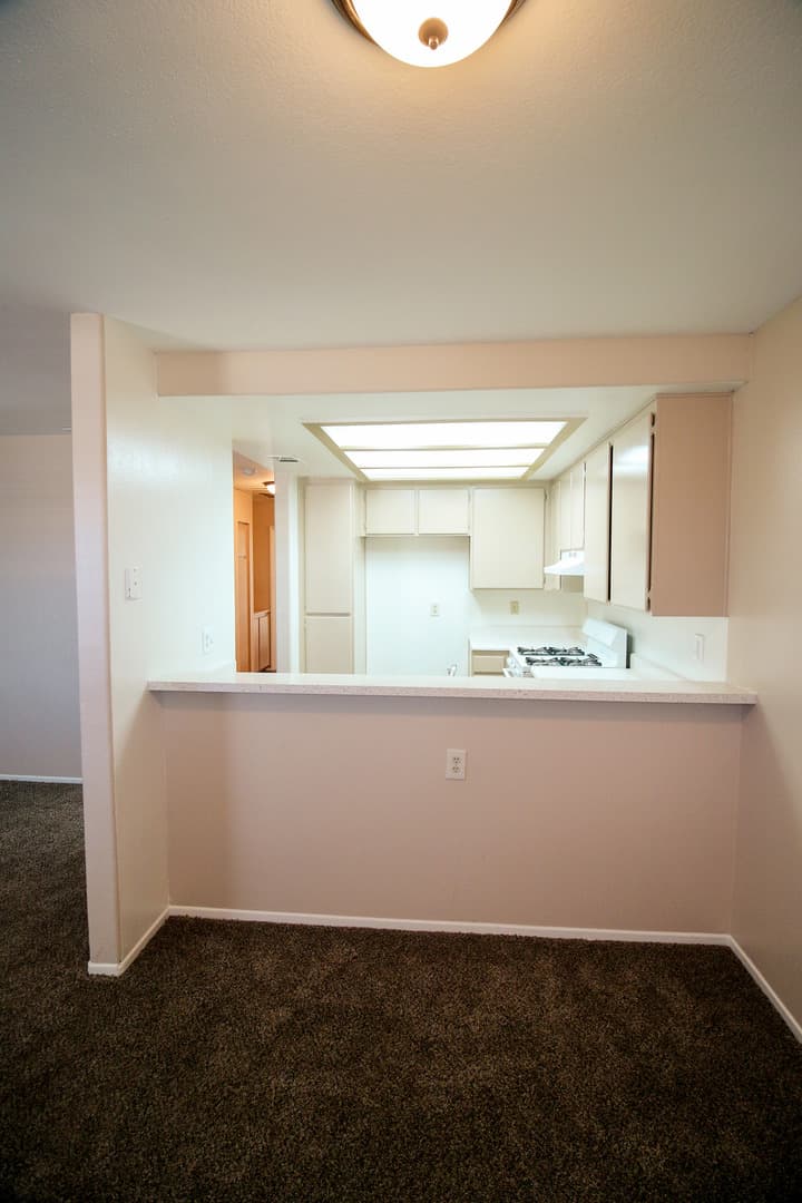 Perris Apartment: 342 Wilkerson Ave - #202
