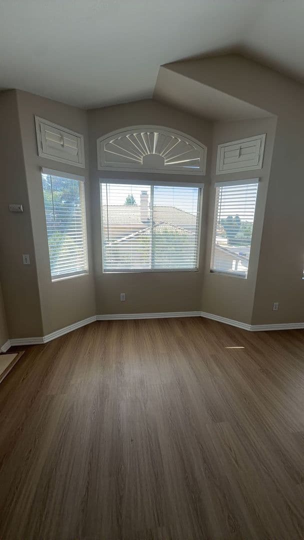 Fontana House: 14051 Catalina Ct
