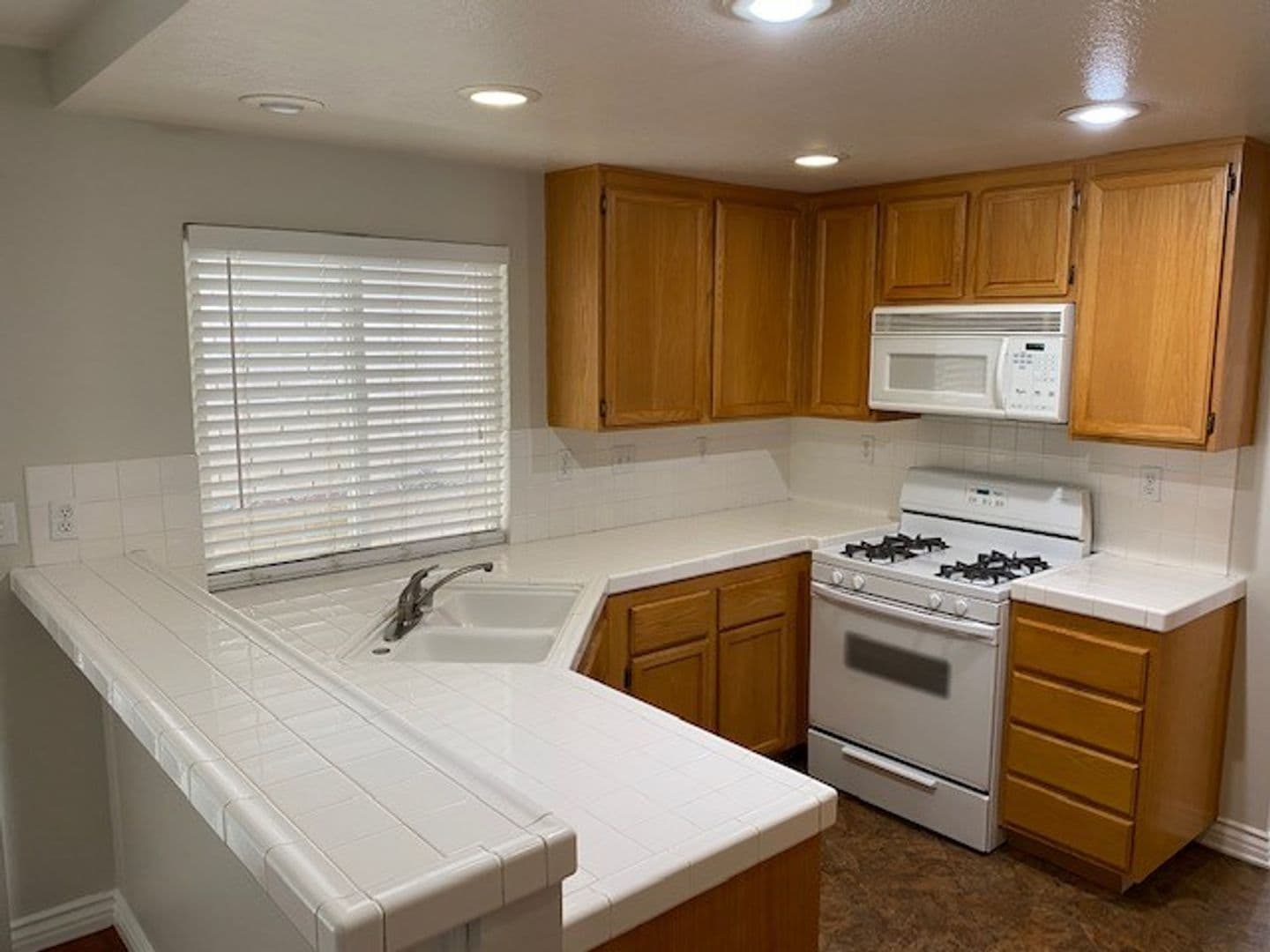 Corona House: 2616 Galisteo St