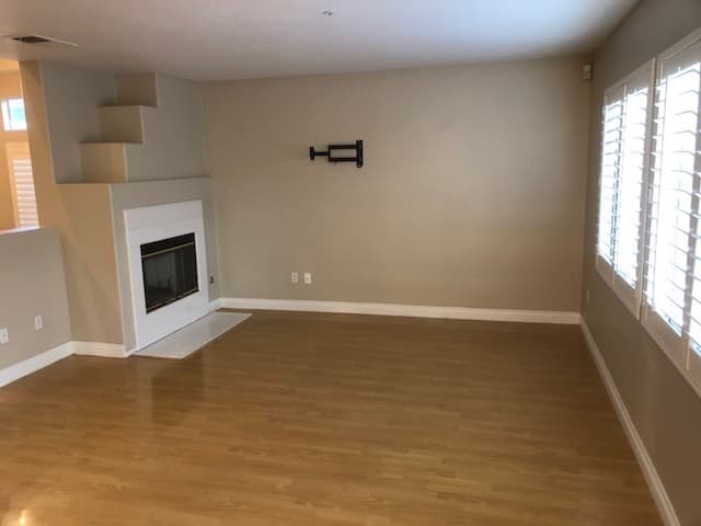 Fontana House: 14051 Catalina Ct