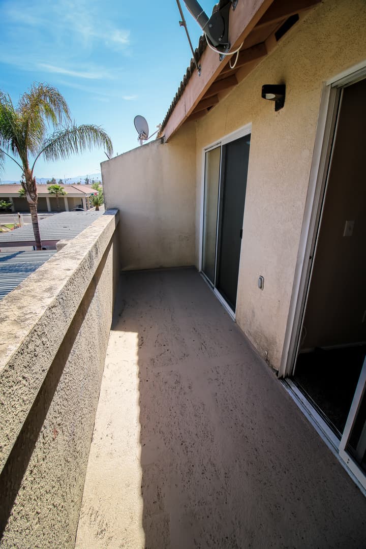 Perris Apartment: 342 Wilkerson Ave - #202