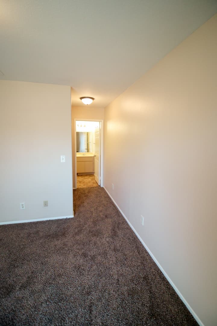 Perris Apartment: 342 Wilkerson Ave - #202