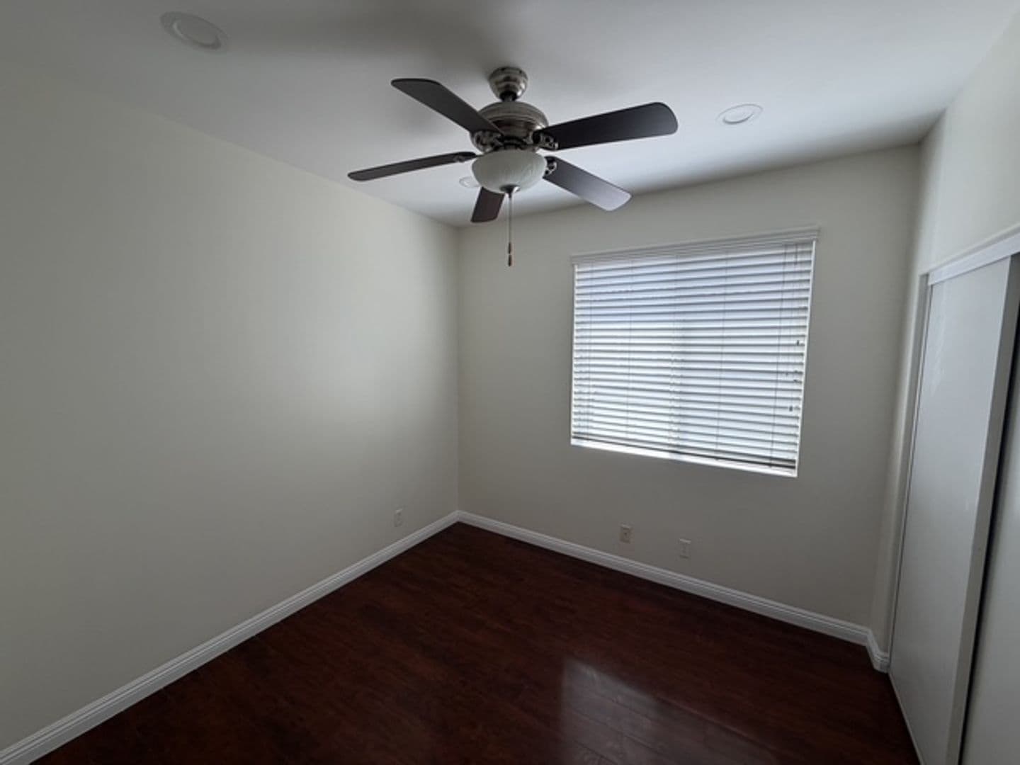 Irvine House: 8 Del Carlo