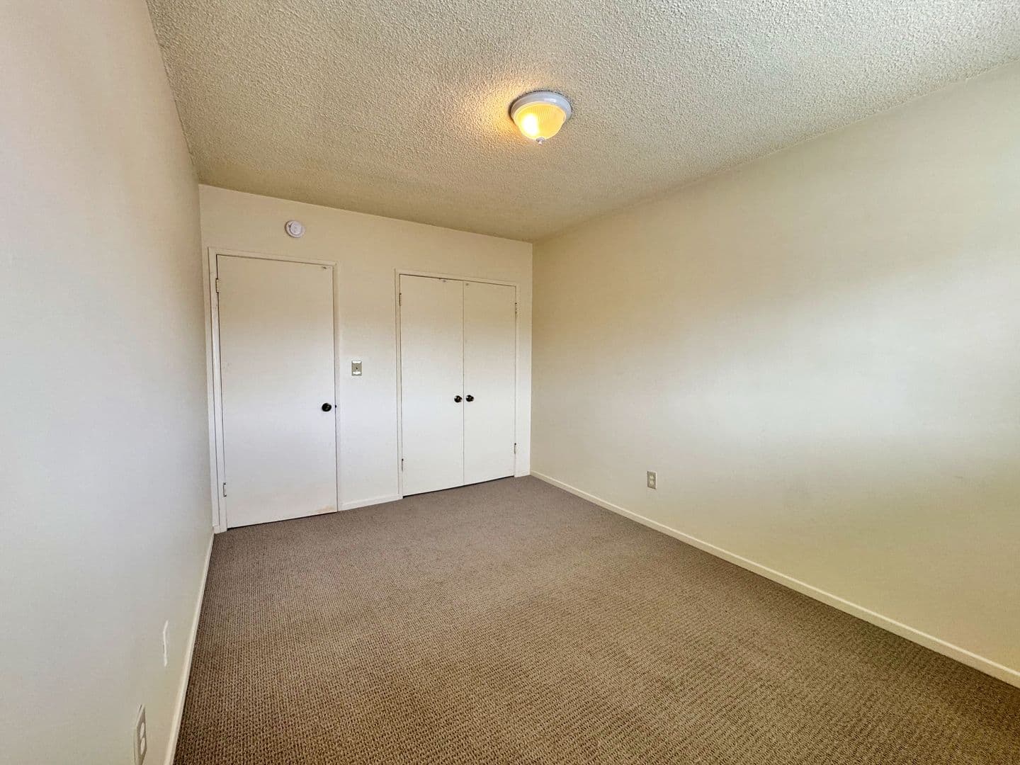 Long Beach Apartment: 1742 Obispo Ave