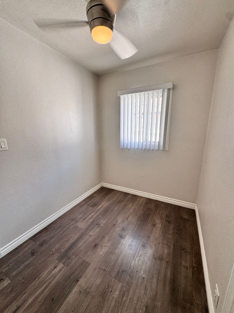 Long Beach House: 827 Martin Luther King Jr