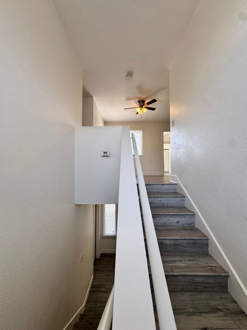 Long Beach House: 927 Freeman Ave