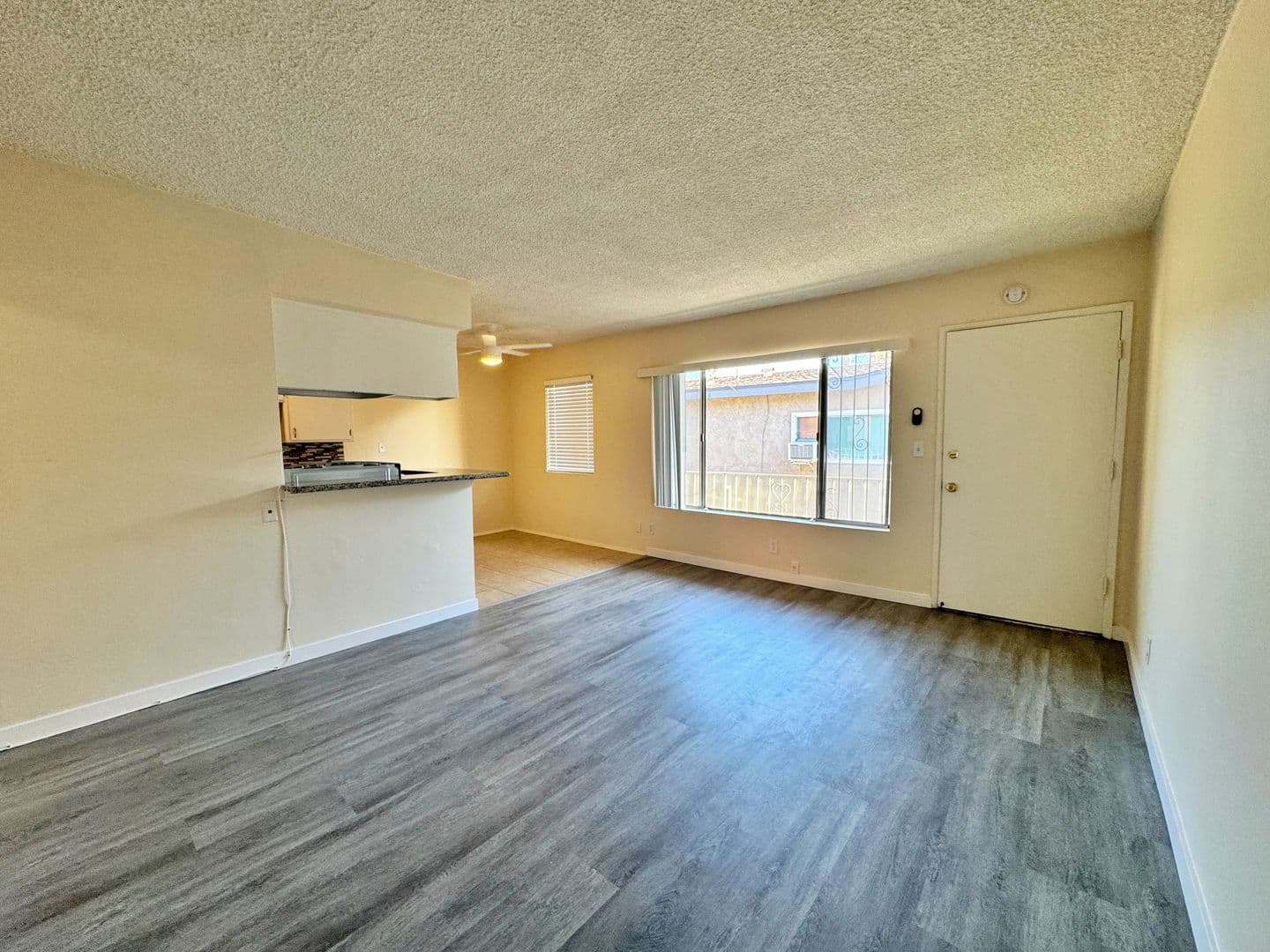 Long Beach Apartment: 1740 Freeman Ave.