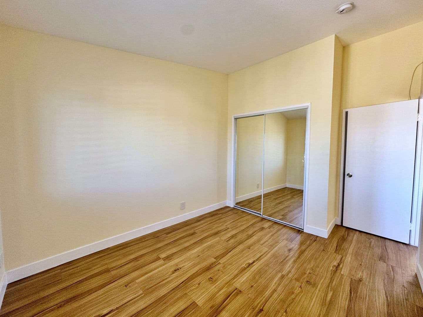 Long Beach Condo: 1168 E 10th St Apt 215
