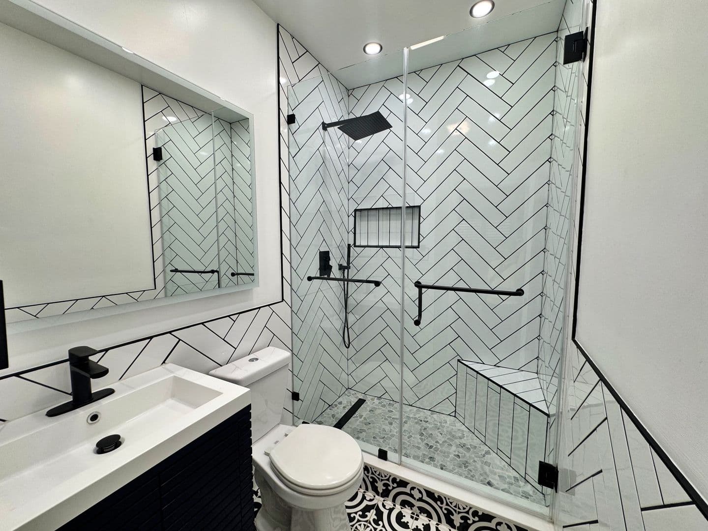 Long Beach House: 1145 Roswell Ave
