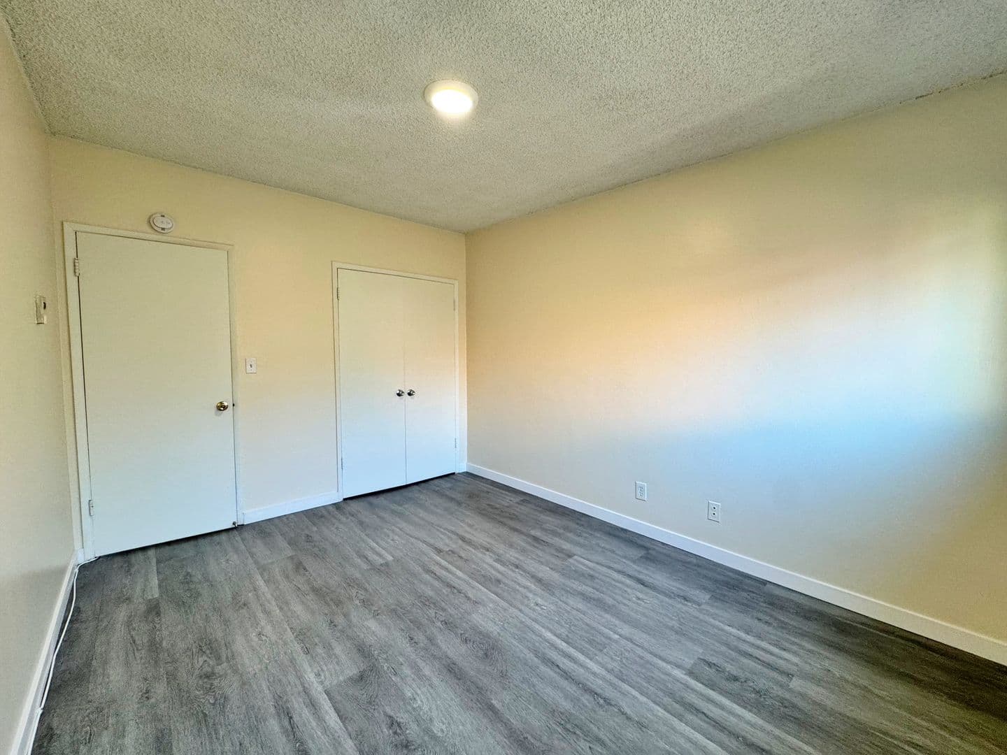 Long Beach Apartment: 1740 Freeman Ave.
