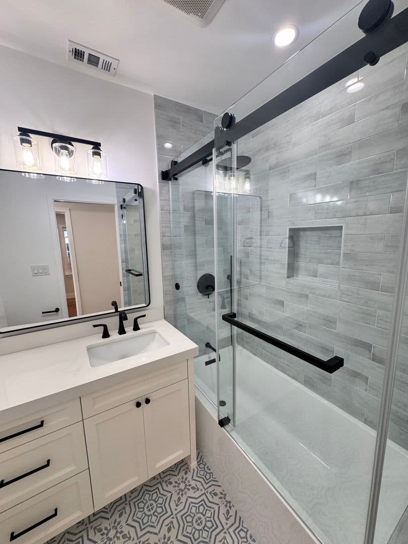 Montebello House: 1317 S Montebello Blvd